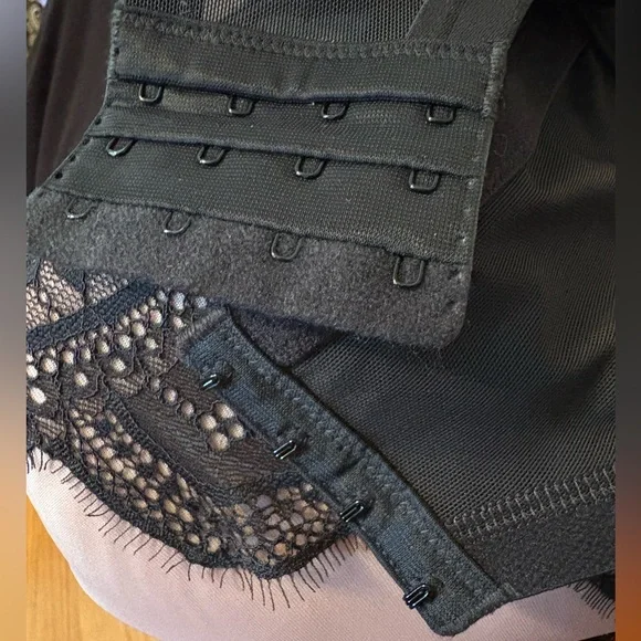 Cacique Seriously Sexy Lace Trimmed Pink and Black Bra - Picture 5 of 9